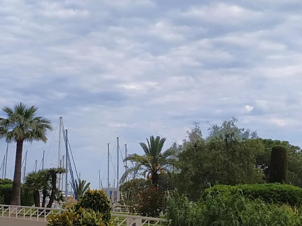 Studio Rez De Jardin Marina Baie Des Anges 빌뇌브루베 외부 사진