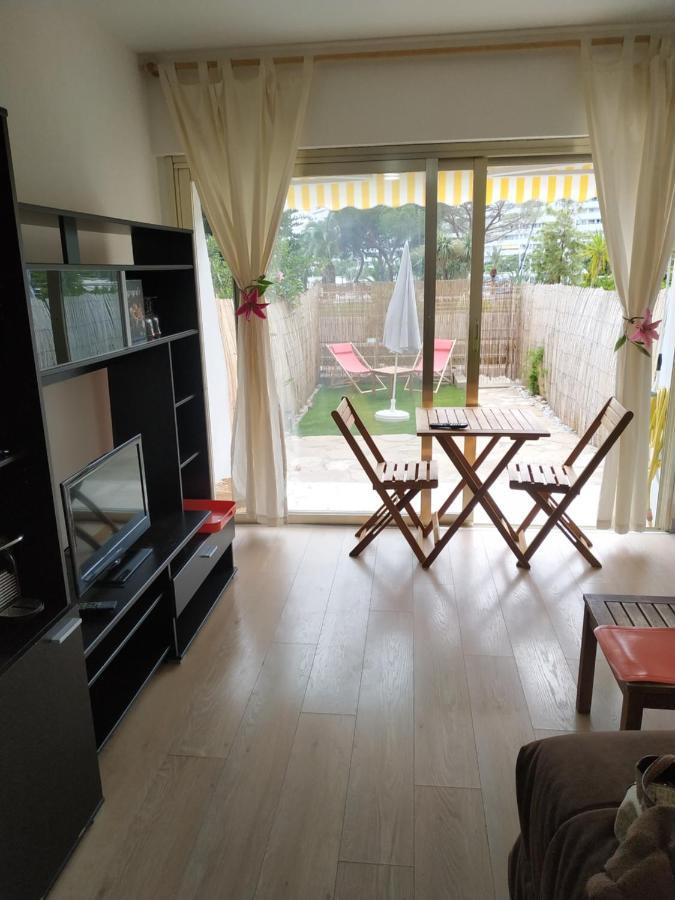 Studio Rez De Jardin Marina Baie Des Anges 빌뇌브루베 외부 사진